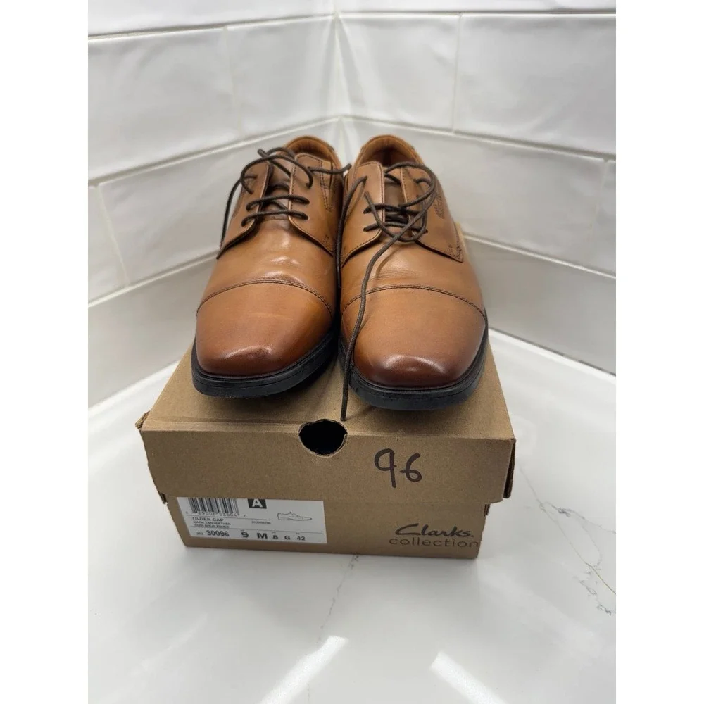 Clarks Men's Whiddon‎ Cap-Toe Oxfords 10 wide used